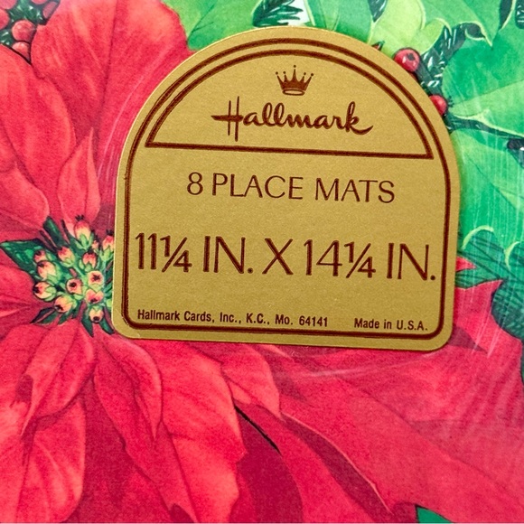 2 SETS/SEALED VINTAGE HALLMARK PLACEMATS CARDBOARD 8 POINSETTIA & HOLLY &NAPKINS - Picture 10 of 14